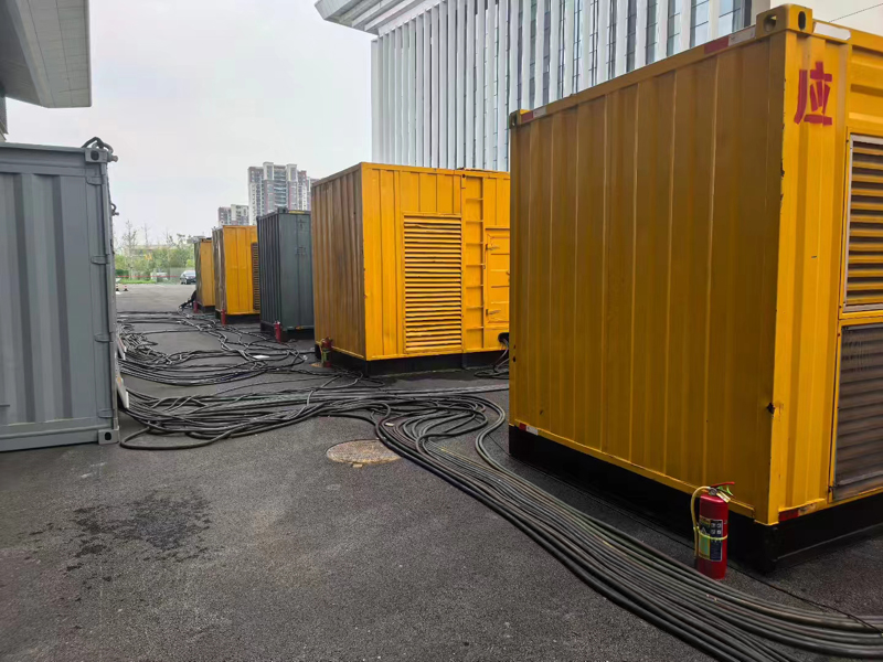 海丰不同季节柴油发电机组保养有哪些注意事项?