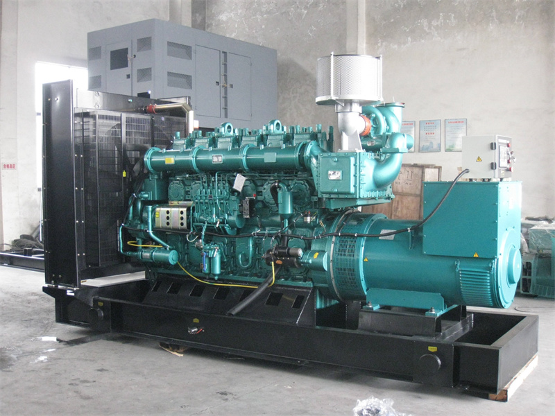 海丰200KW 柴油发电机的油耗是多少？